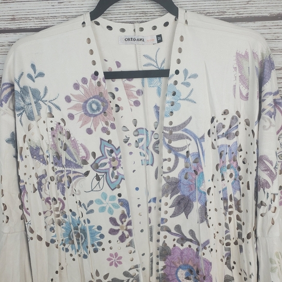 Origami by Vivien Womens Medium Cream Floral Faux Suede Laser Cut Duster Jacket - Picture 2 of 9